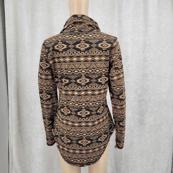 Kavu Skylar Cowl Neck Gold Black Southwestern Aztec Print Pullover - Picture 5 of 7